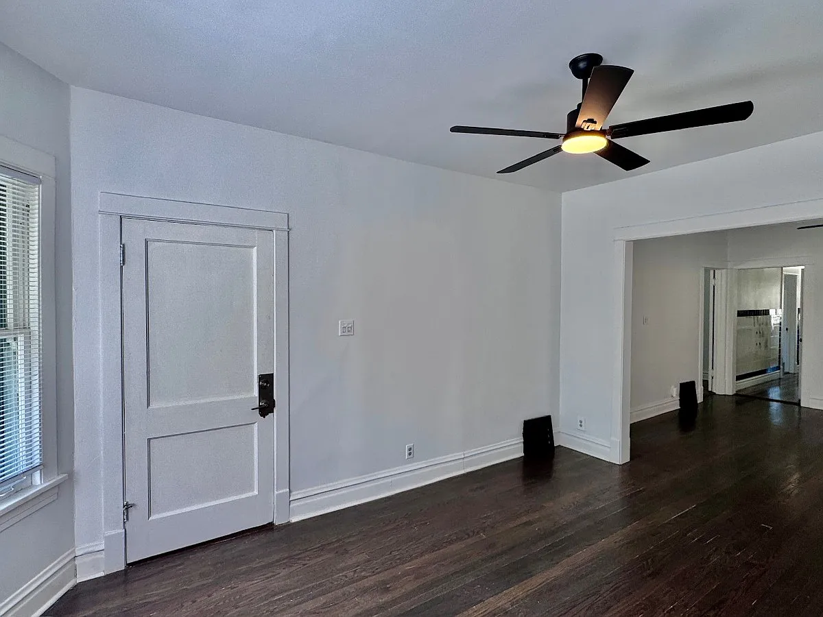 2 bed, 1.0 bath, $1,900 — Photo 4
