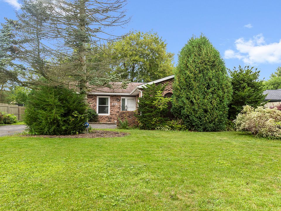 1st image of 536 Thompson Ave