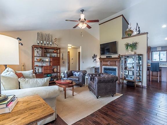 5th image of 234 Fountain Hills Blvd