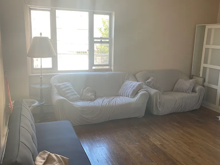 2148 Blackrock Ave #2 — Photo 9