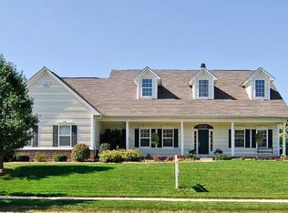 11094 Napa Valley Ln, Fishers, IN 46037