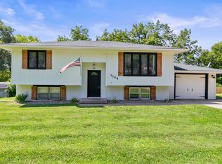 1104 Timber Ln, Glenwood, IA 51534