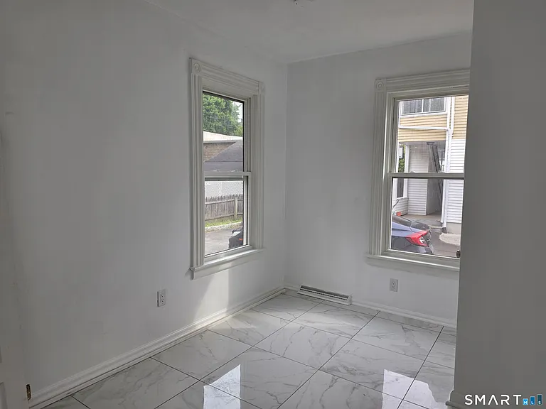 25 Elm St #1 — Photo 11