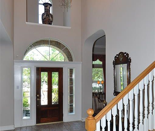 3rd image of 6323 Hidden Lakes Dr