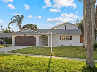 5700 Venetian Blvd NE, Saint Petersburg, FL 33703