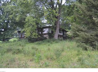 8415 Old Roswell Rd NE, Sherrodsville, OH 44675