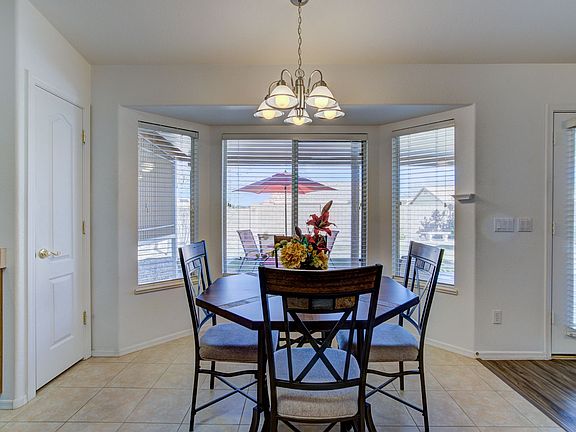 5th image of 10666 W Potter Dr