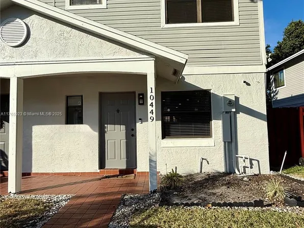 10449 NW 6th St, Pembroke Pines, FL 33026