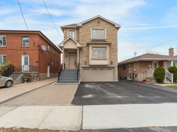 19 Connorvale Ave, Toronto, ON M8W 3Z9