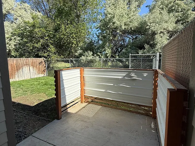 47 Samantha Ct — Photo 28
