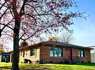 4736 South St, Benton Harbor, MI 49022