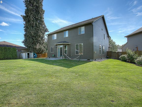 3rd image of 138 Peach Tree Ct