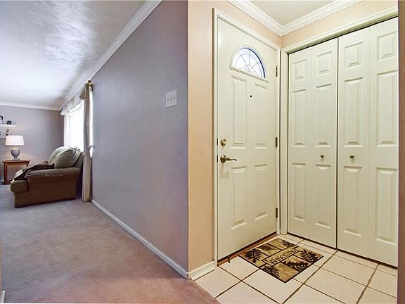 4th image of 13560 Ann Dr