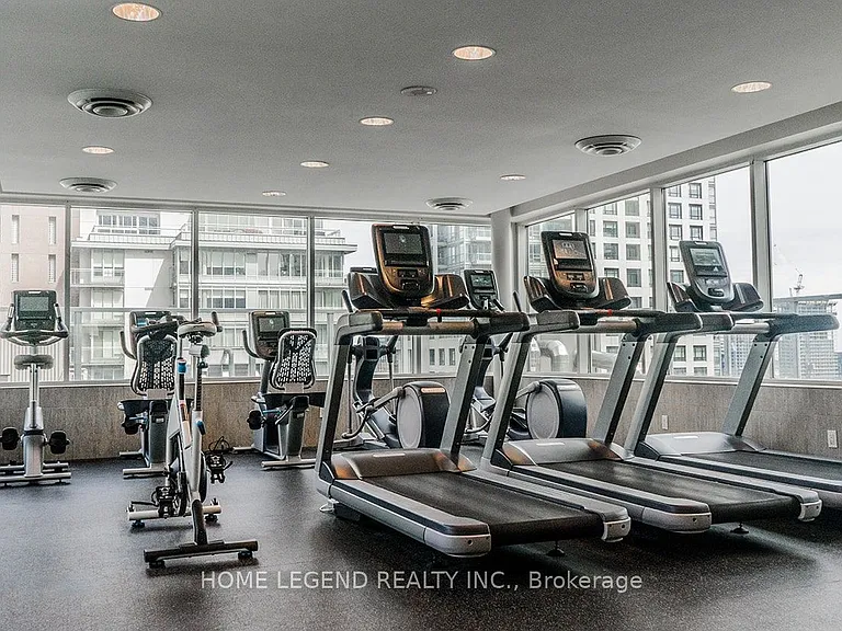 1 King St S #2705 — Photo 4