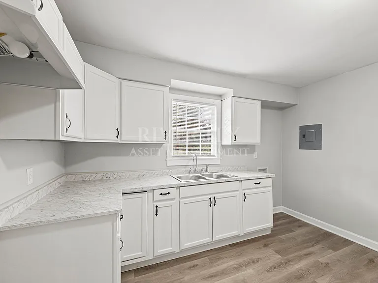 3115 Signal St — Photo 9