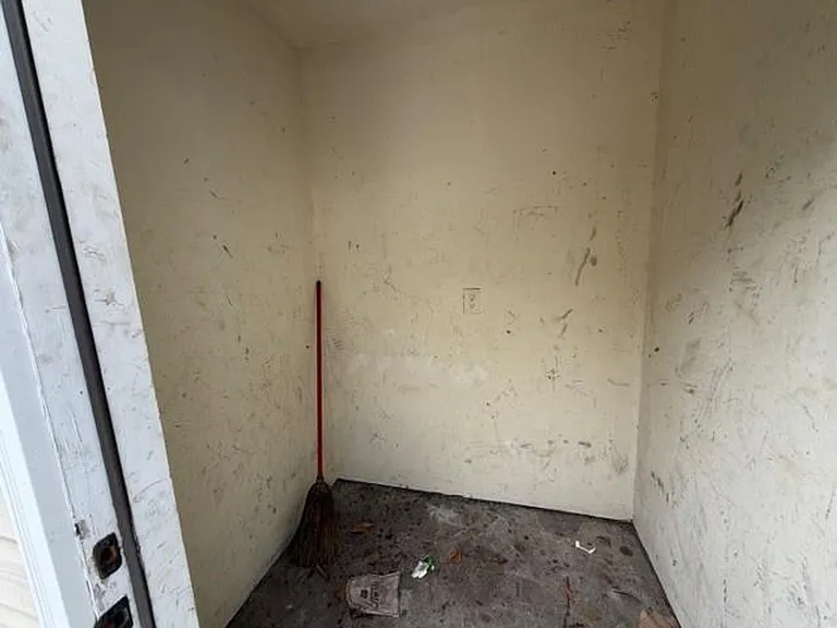 502 Prince St — Photo 12