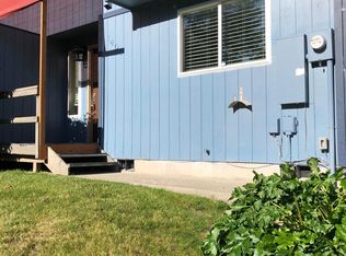 1403B Canyon Ct, Pt Orchard, WA 98366