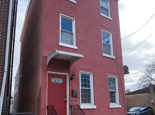 322 Buttonwood St, Norristown, PA 19401