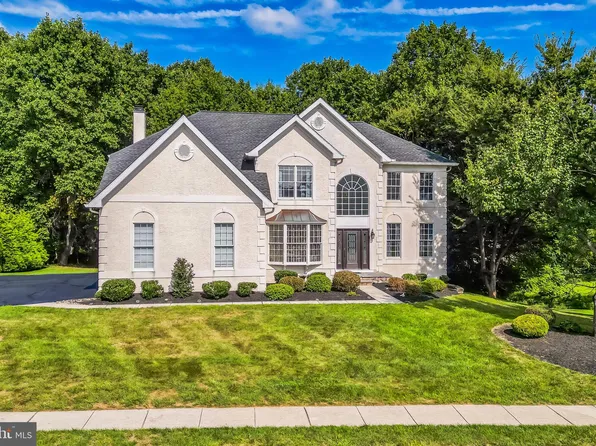 19 Harvest Ln, Hockessin, DE 19707