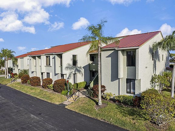 3rd image of 5473 SE Miles Grant Road #206