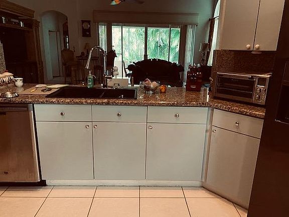 5th image of 4646 Carlton Golf Dr