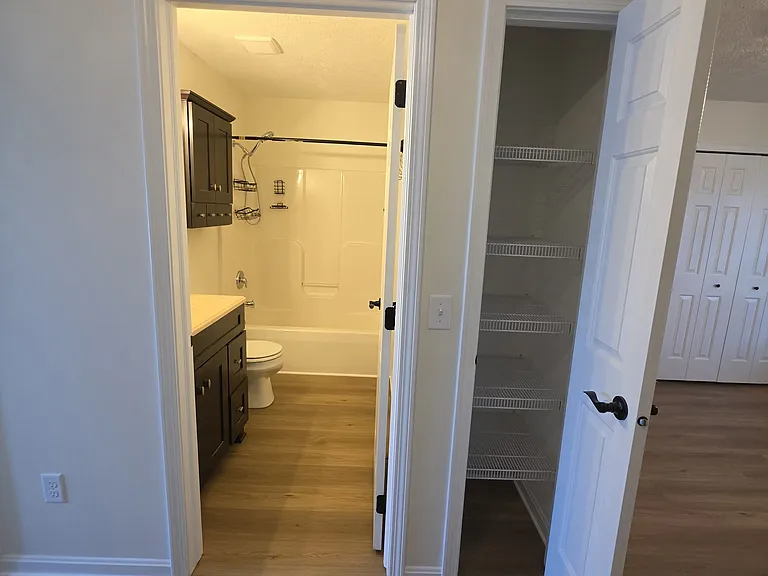 1123 Windmill Way N — Photo 14