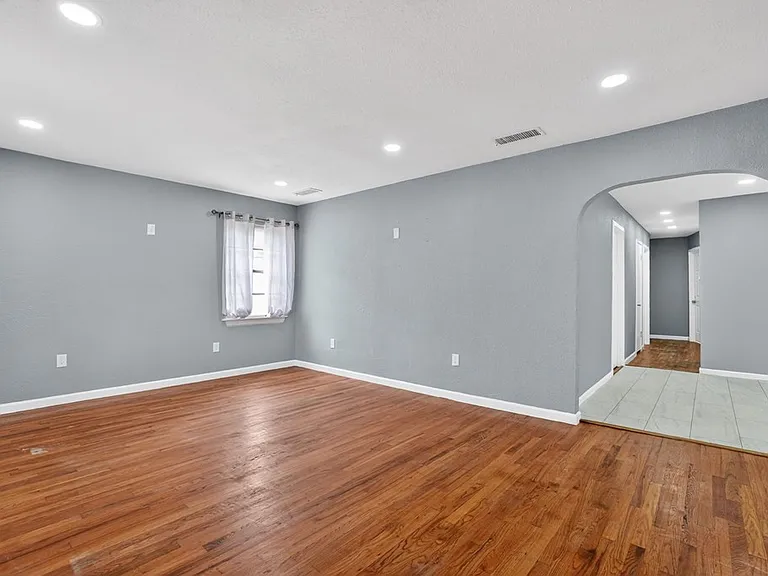 4427 Leddy Dr — Photo 6