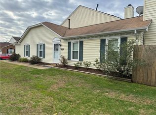 1631 Sword Dancer Dr, Virginia Beach, VA 23454