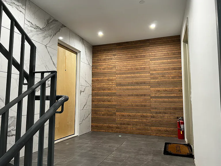 3505 Clarks Ln #B2 — Photo 4
