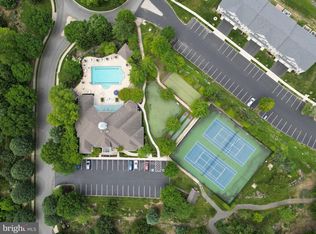 5000 Village 5202, Marcus Hook, PA 19061