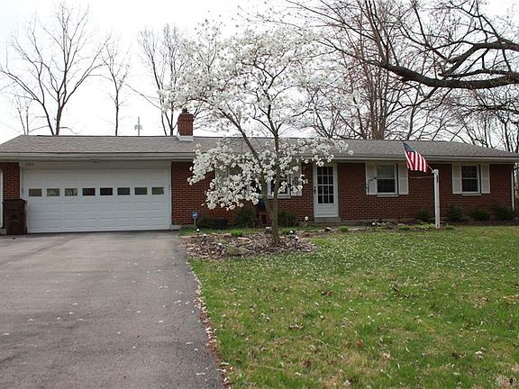 2nd image of 3393 Knollwood Dr