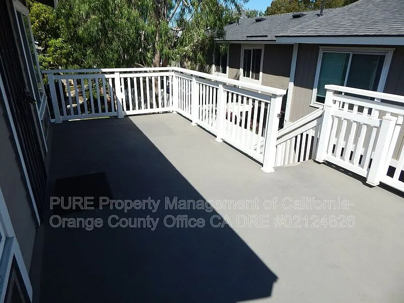 2 bed, 1.0 bath, 814 sqft, $2,700 — Photo 2