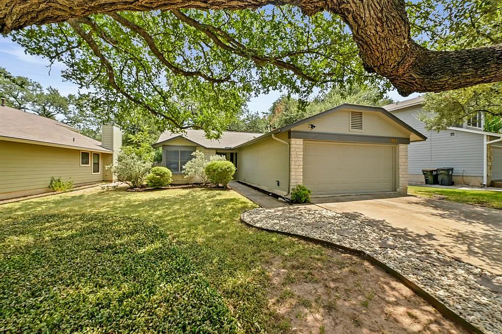3 bed, 1515 sqft, $2,295 — Photo 4