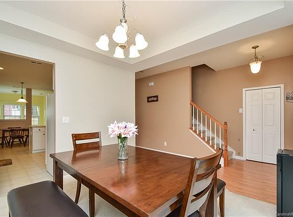 4th image of 9007 Pembroke Ct