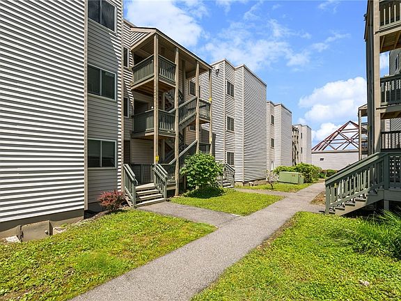 2nd image of 301 Pinnacle Inn Road #1313