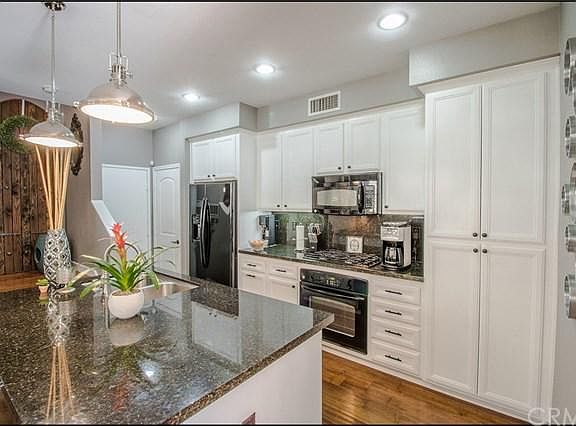 2nd image of 18 Playa Cir