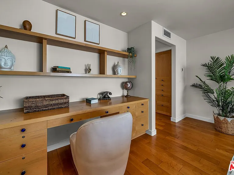 4 Lighthouse St #13 — Photo 18