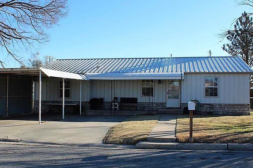 208 N Summer St, Shattuck, OK 73858 Zillow