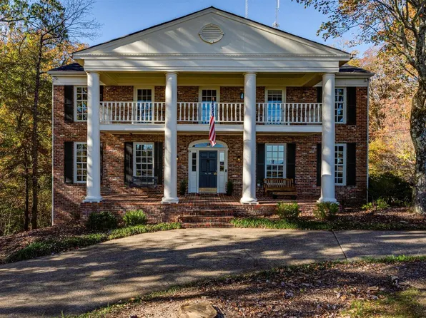 1201 E Brow Rd, Signal Mountain, TN 37377