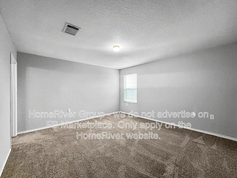 6807 Hibiscus Fls — Photo 7