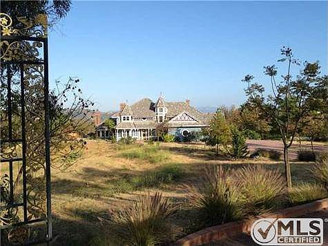 1st image of 1553 Gibson Highlands
