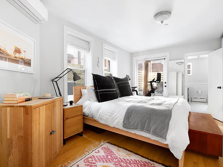 291 Clinton Ave #1 — Photo 3