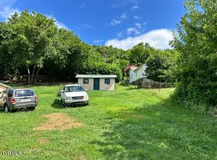 1725 Charles St, Kingsport, TN 37660