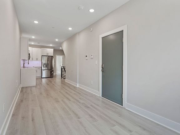 4th image of 1907 E Letterly St APT 1