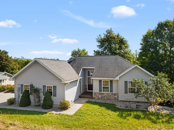 3649 Blair Valley Rd, Traverse City, MI 49685