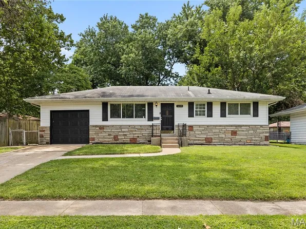 1695 Marshall Ct, Florissant, MO 63031