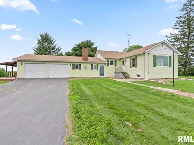 240 Mine Ave, Girard, IL, 62640