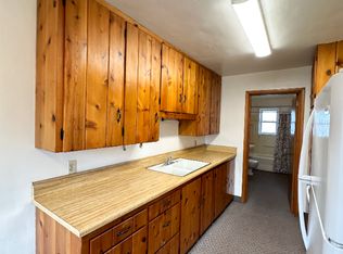 212 E 1st St APT 1, Laurel, MT 59044