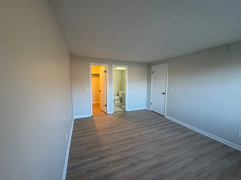 Brookside Commons — Photo 12