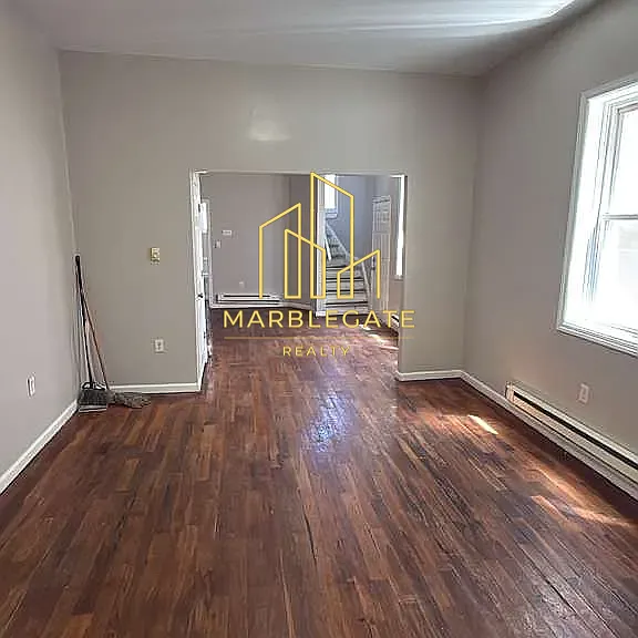 57 E Runyon St #11 — Photo 3